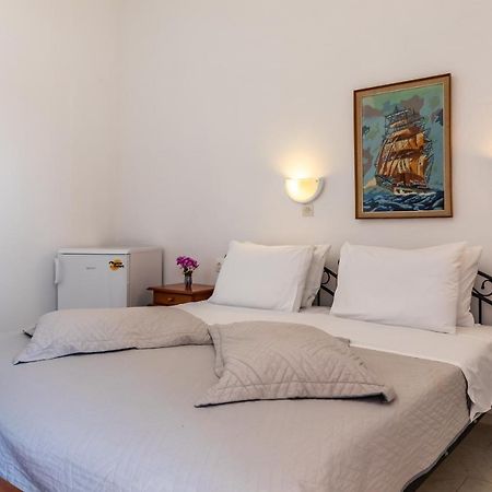 Regina Hotel Skopelos Exterior foto
