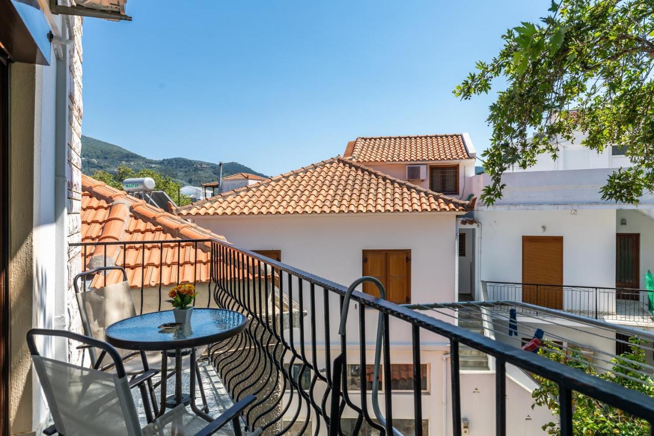 Regina Hotel Skopelos Exterior foto