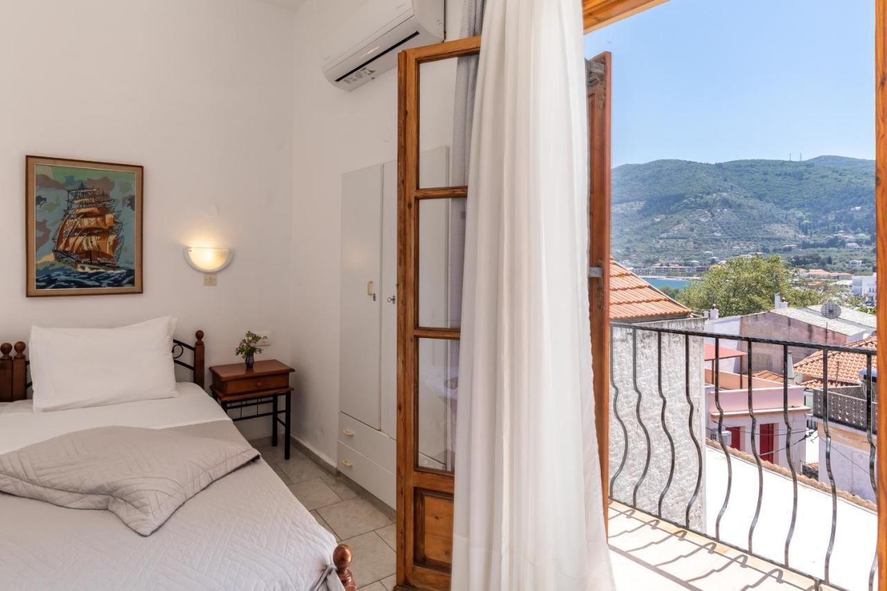 Regina Hotel Skopelos Exterior foto