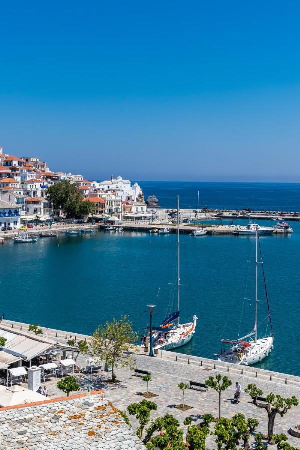 Regina Hotel Skopelos Exterior foto