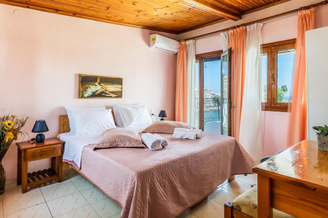 Regina Hotel Skopelos Exterior foto