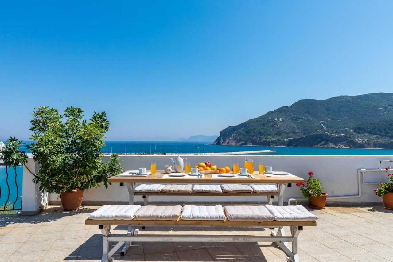 Regina Hotel Skopelos Exterior foto