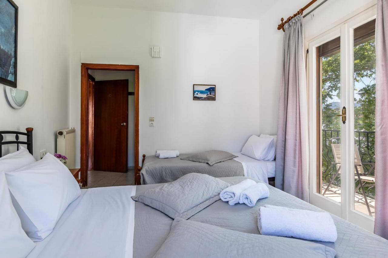 Regina Hotel Skopelos Exterior foto
